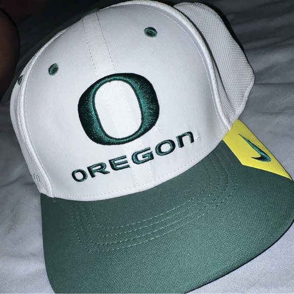 Men’s Nike Oregon ducks hat - Picture 1 of 5